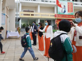 Image: Welcome greater than 17 million college students again to highschool in individual