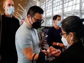 Image: Malaysia-Singapore vaccinated travel programme lane restored at full capacity