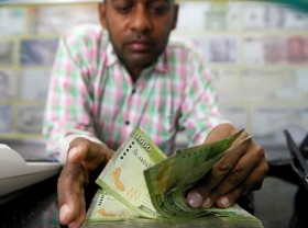 Image: Sri Lanka says open to talks with IMF as economic situation worsens