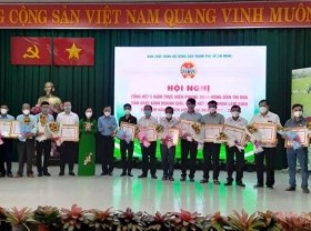 Image: Ho Chi Minh City honours 67 outstanding farmers
