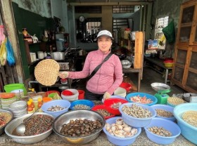 Image: Hundred-dish snail shop in Nha Trang