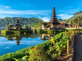 Image: Indonesia issues visa on arrival for tourists from Việt Nam and 22 other countries