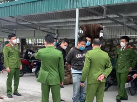 Image: Coming into Vietcombank, shouting ‘bomb in individual’, the robber was caught on the spot