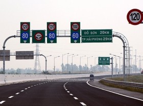 Image: Hanoi-Hai Phong expressway to pilot electronic toll collection only from May 5