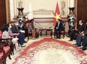 Image: Ho Chi Minh City leader receives OIF Secretary-General