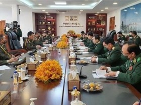 Image: Vietnam, Cambodia enhance military relations