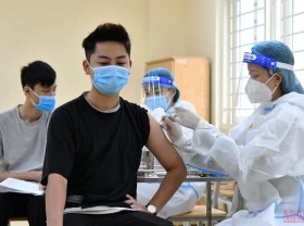 Image: Vietnam reports 127,883 COVID-19 cases on March 23