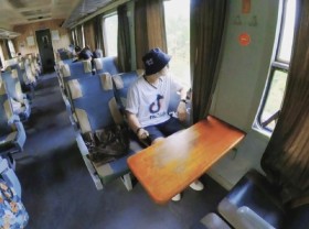 Image: Take the train from Ho Chi Minh City – to Dong Nai to drink coffee