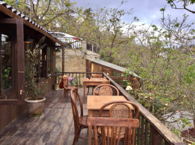 Image: Three coffee shops to relax in the middle of the week in Da Lat
