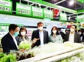 Image: Hanoi economic recovery keeps up with global recovery pace