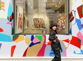 Image: Live virtual art at Cyril Kongo Vietnam Gallery in Hanoi