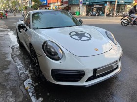 Image: Dang Le Nguyen Vu has a behavior of enjoying unusual and curious supercars