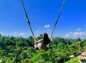 Image: Indonesia targets 3.6 million foreign tourists in 2022