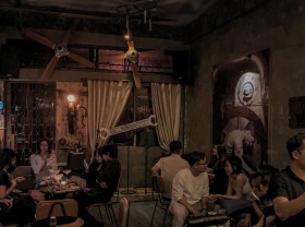 Image: A culinary experience destination that attracts young people in Saigon