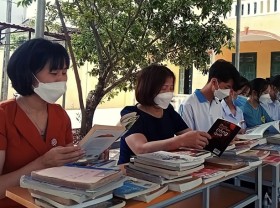 Image: 'Book Hour' helps to spread reading culture in community