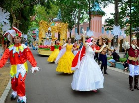 Image: Cultural show series celebrate victory and peace