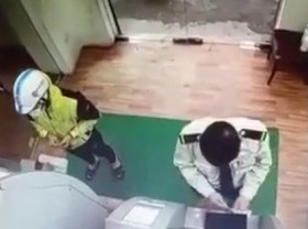 Image: Subjectively when withdrawing cash at an ATM, the lady provided him cash to guard greed