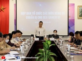 Image: Football body discusses preparatory works for competition at SEA Games 31