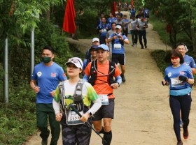 Image: Lai Chau holds first marathon on Pavi ancient stone road