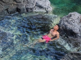 Image: The natural swimming pools on the sea have a beautiful view, save them now to explore this summer