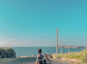 Image: What’s so beautiful about Doc Phuot on Phu Quy island that every young person who comes here has a few photos to take home?