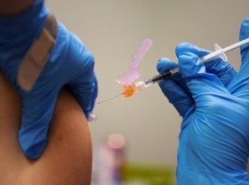 Image: US FDA advisers to discuss additional COVID vaccine boosters