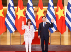 Image: NA Chairman Hue welcomes Greek President