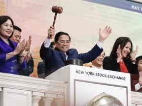 Image: PM visits New York Stock Exchange, holds roundtable with CEOs of world leading firms