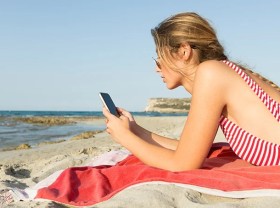 Image: 8 Tricks to settle down iPhone: Must you put your telephone within the fridge when it is scorching?