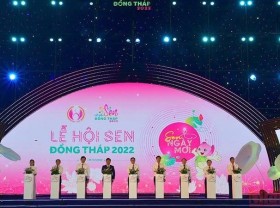 Image: First Dong Thap Lotus Festival 2022 opens