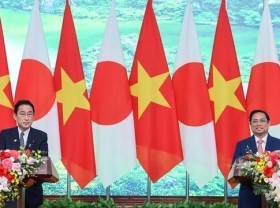 Image: Prime Ministers of Vietnam, Japan hold talks