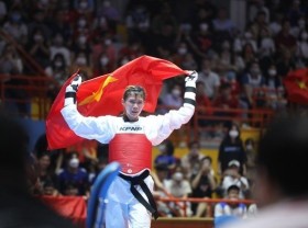 Image: SEA Games 31: Two more gold medals for Vietnamese taekwondo team
