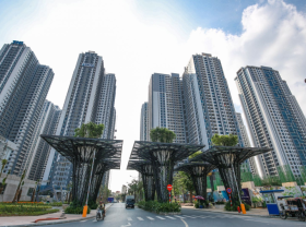 Image: Banks tightening real estate credit to limit risks