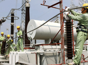 Image: Transparency needed to draw power industry capital, officials say