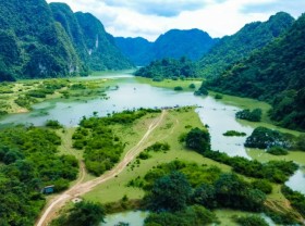 Image: Dong Lam water season is up