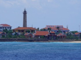 Image: Temples on Truong Sa Island