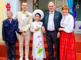 Image: ‘The most shocking thing was the duration of the wedding [in Vietnam]’