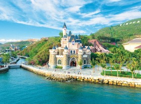 Image: Fun-filled holidays at Vinpearl Nha Trang