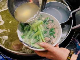 Image: Noodles ‘itchy tongue’ of Hanoians