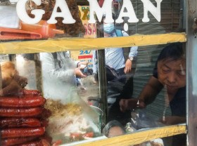 Image: This Saigon food stall sells savory sticky rice for just one dollar