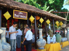 Image: Hanoi boosts craft village development for cultural, economic benefits