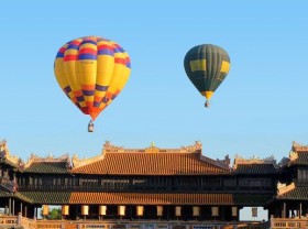 Image: Hue hot air balloon festival kicks off
