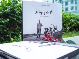 Image: Veteran filmmaker sails new waters with photo book