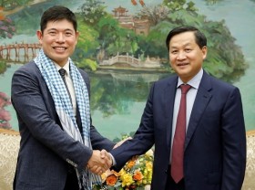 Image: Deputy PM Le Minh Khai receives Grab leader