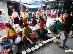 Image: Chewy cake not to be missed on Ha Giang Loop in northern Vietnam