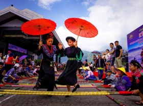 Image: Fall in love with the beautiful dances of the Northwest