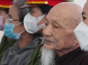 Image: ‘Grandfather’ Le Tung Van can take pleasure in particular insurance policies whereas in jail