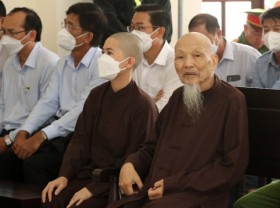 Image: OFFICIAL: ‘Grandfather instructor’ Le Tung Van sentenced to five years in jail