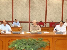 Image: Politburo, Secretariat of Party Central Committee look into major national matters