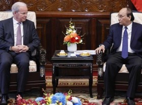 Image: State leader welcomes WB Managing Director of Operations